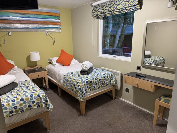 Brockwood Hall Lodges