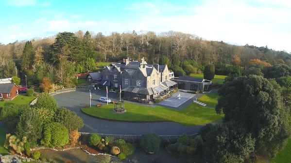 Bron Eifion Hotel