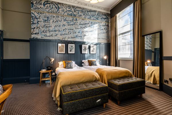 Brook Hotel