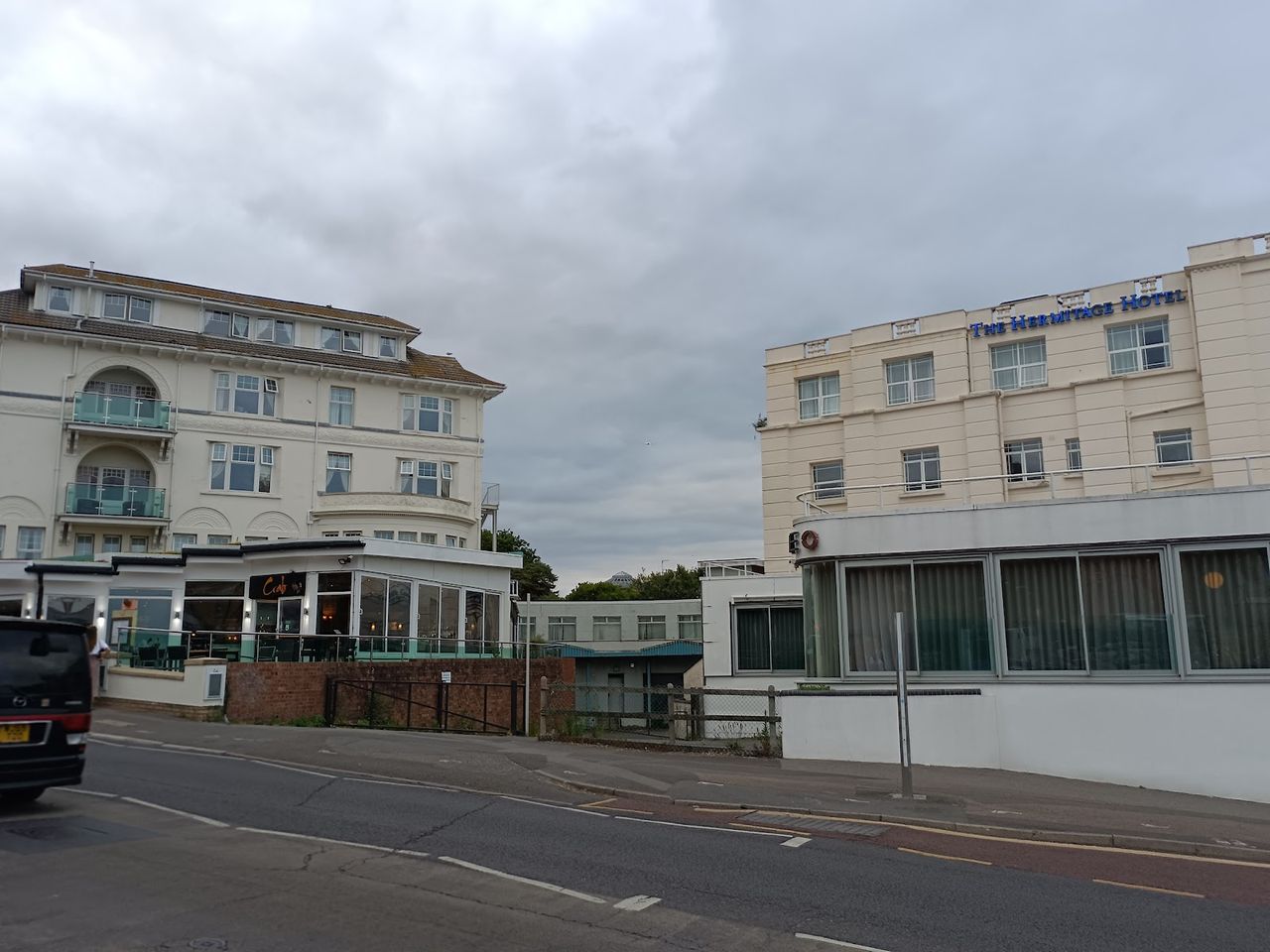 Brooklands Lodge - Bed & Breakfast