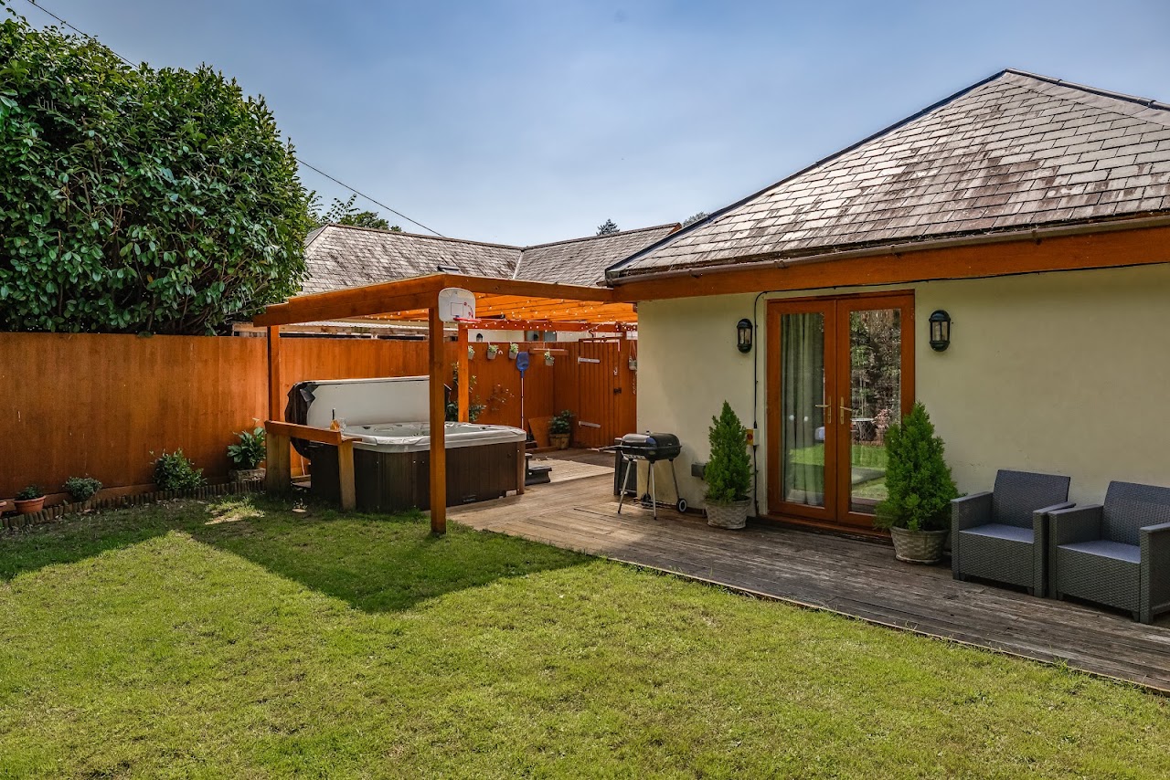 Brookside Cottage