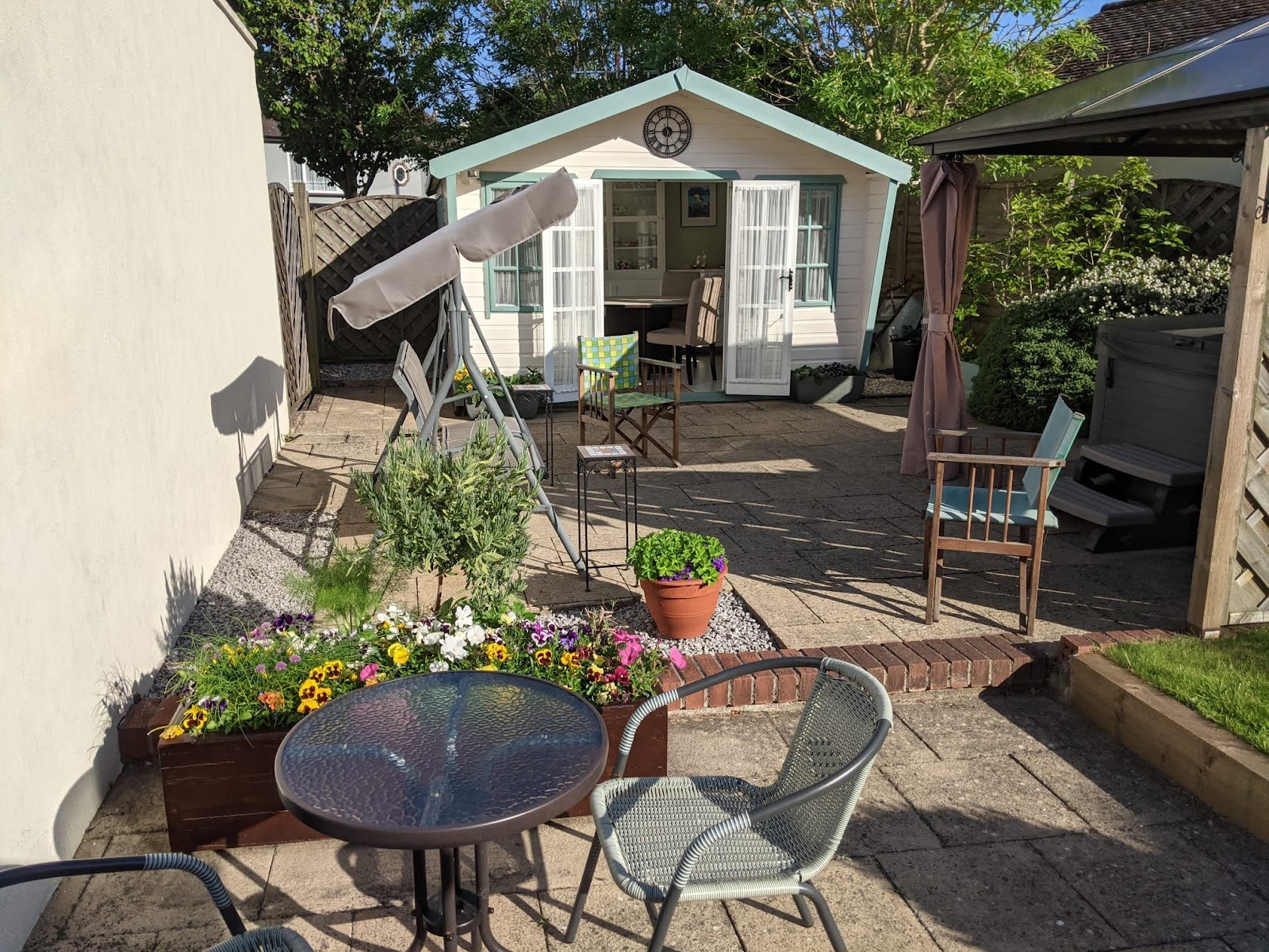Brookside Guest House and Mini Spa