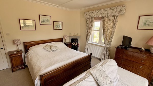 Burcombe Manor