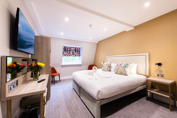Byron Hotel London