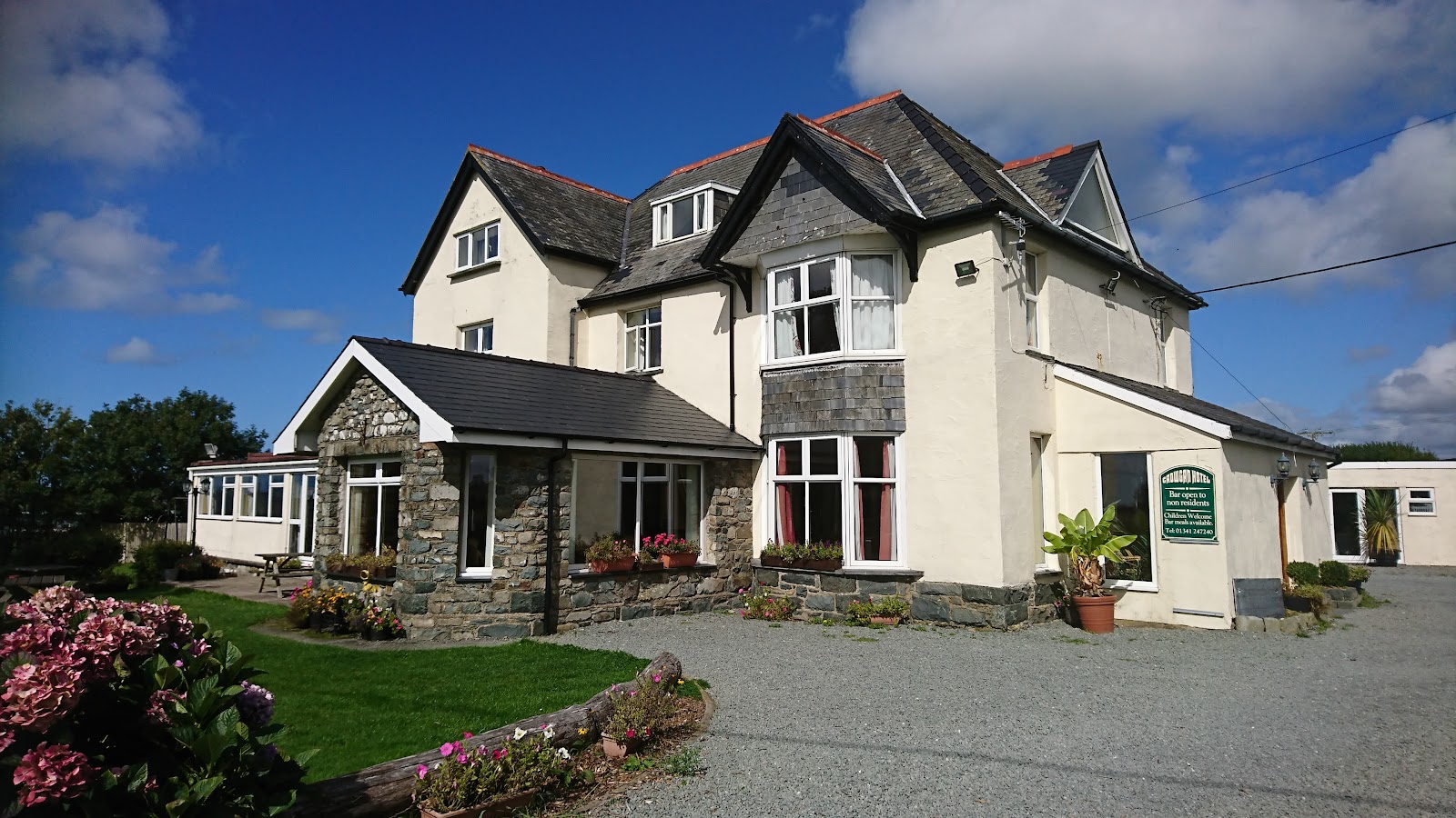 Cadwgan House Hotel