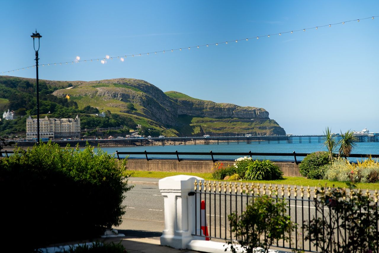 Cae Mor Hotel