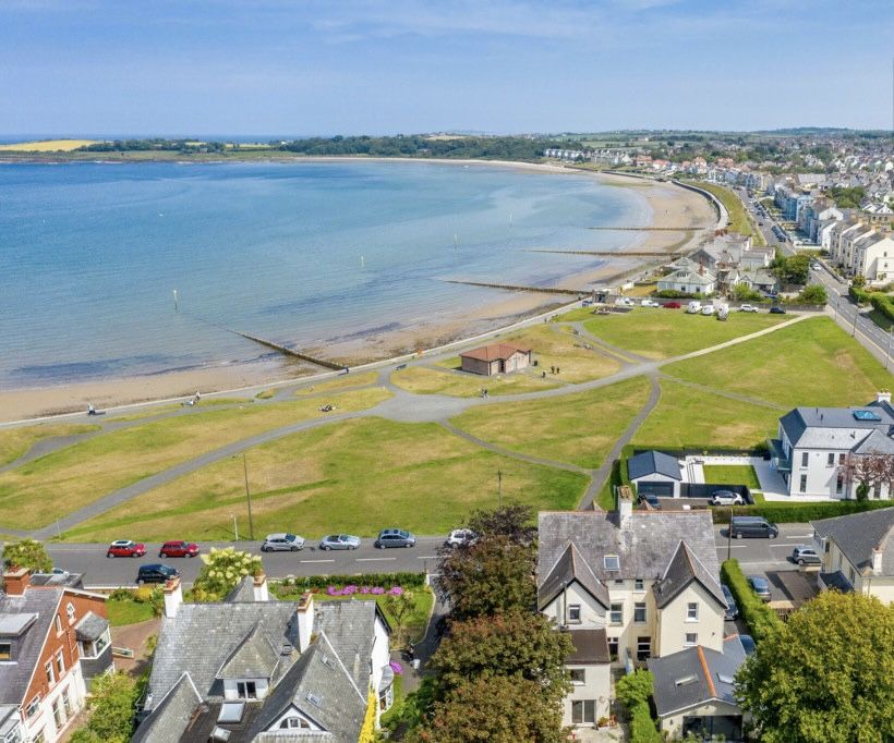 Cairn Bay Lodge