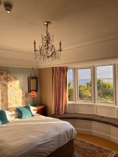 Cairn Bay Lodge