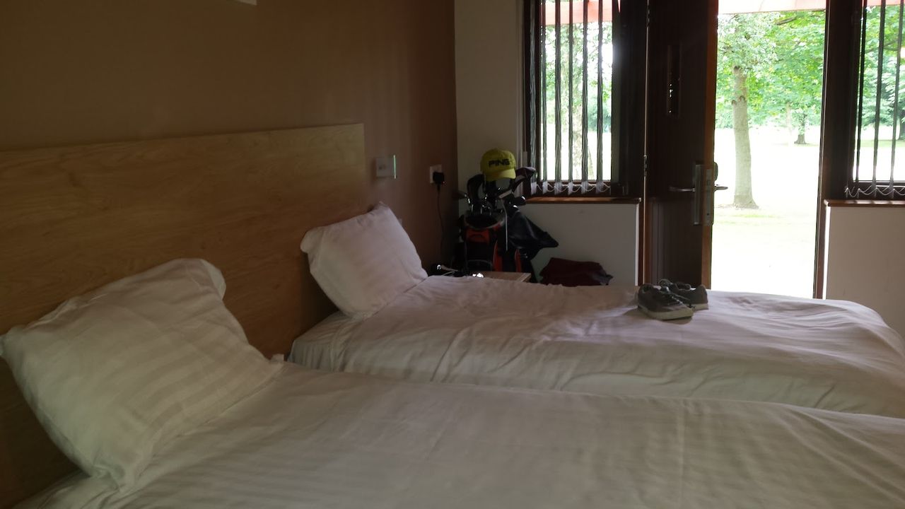 Calderfields Golf & Country Club