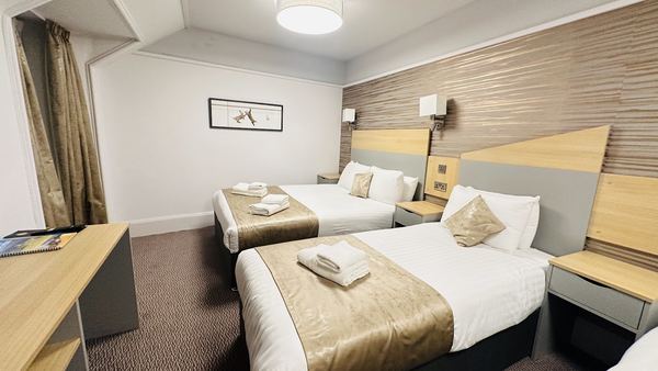 Caledonian Hotel