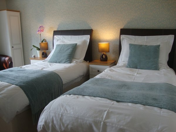 Canal View Bed And Breakfast
