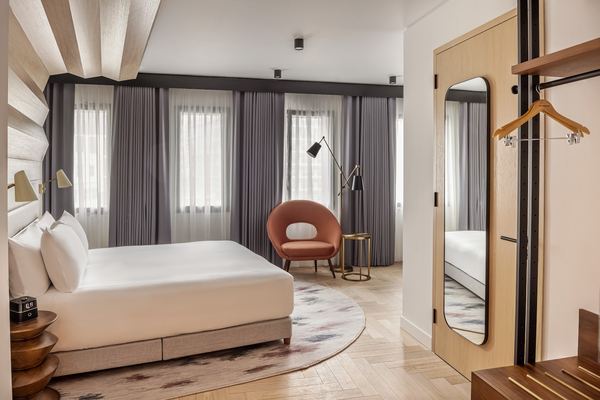 Canopy by Hilton London City