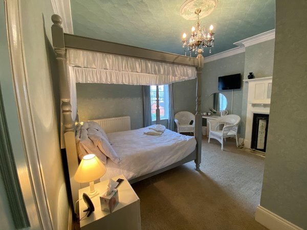 Captains Lodge