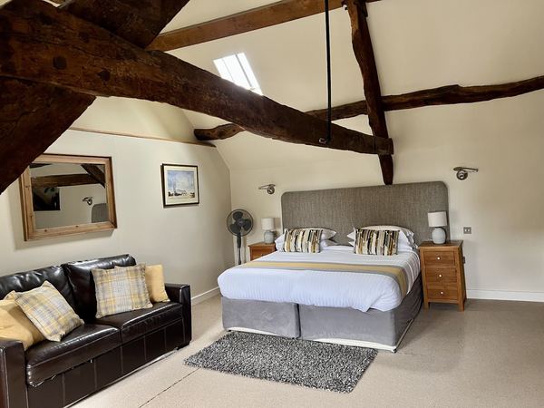 Castle Cottage Inn