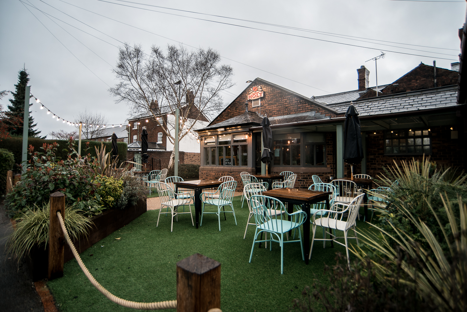 Cat & Lion Country Pub and Hotel