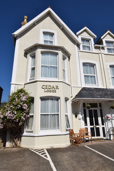 Cedar Lodge