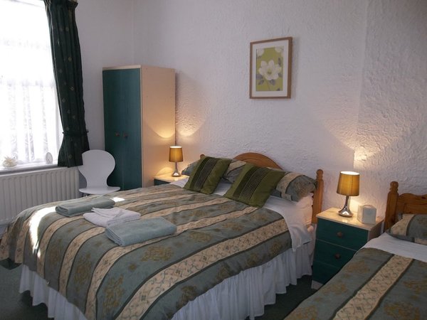Chantry Villa Hotel