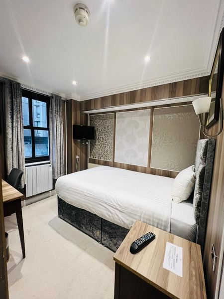Cheshire Hotel