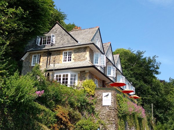 Choughs Nest Hotel