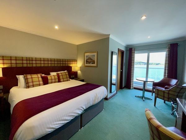 Clan Macduff Hotel