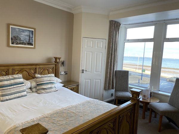Claxton Hotel