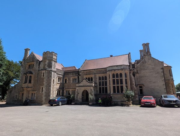 Cleeve House - Guest house