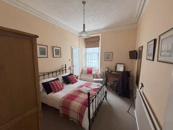 Cliftons Guest House