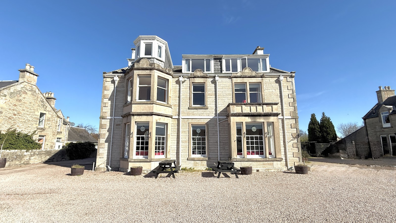 Clubhouse Hotel