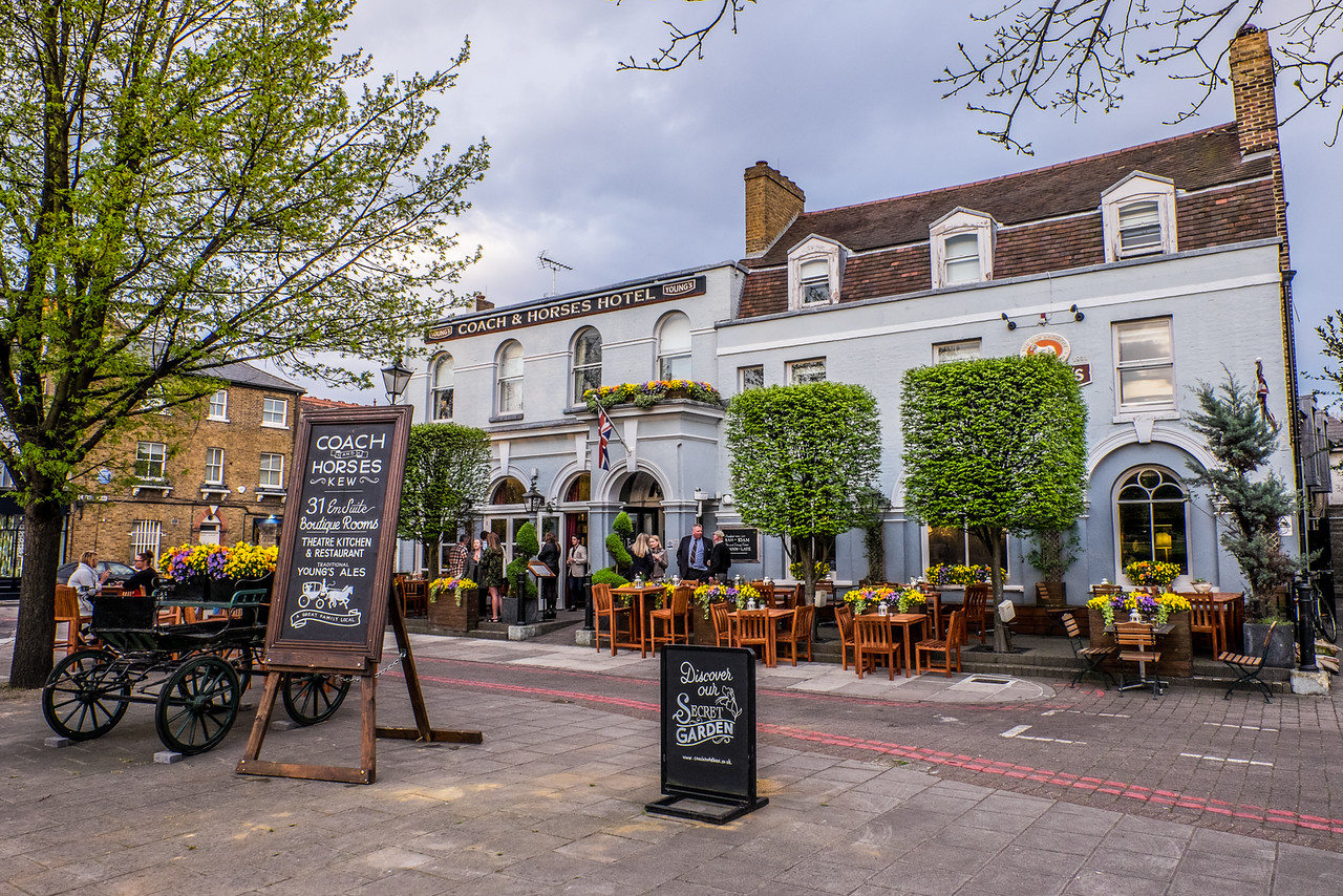 Coach & Horses Hotel