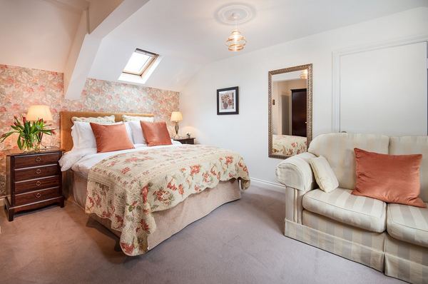 Coach House B & B