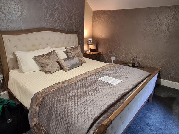Coed-y-Fron Guest House