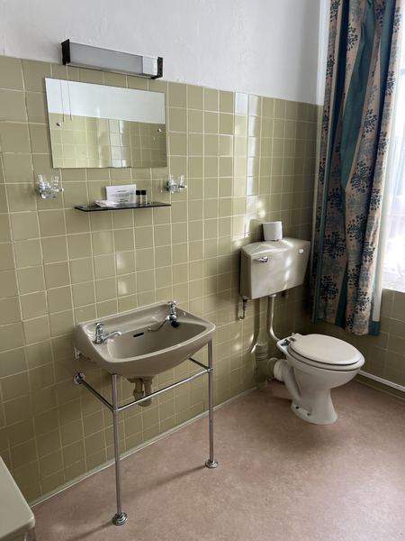 Columbia Hotel