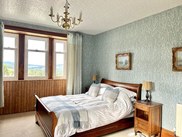 Conval House Bed And Breakfast