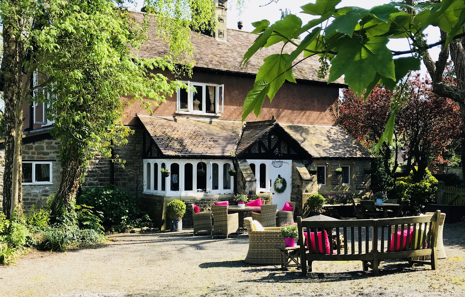Coombe Lodge Farm House