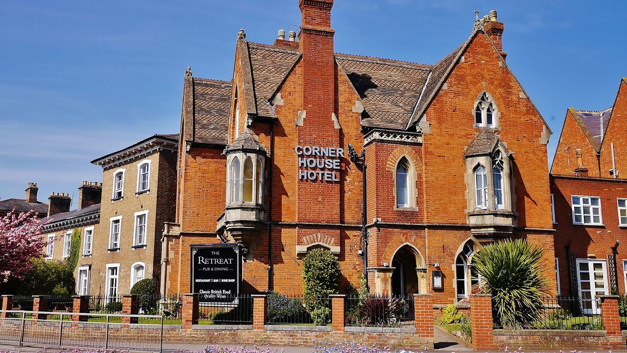 Corner House Hotel