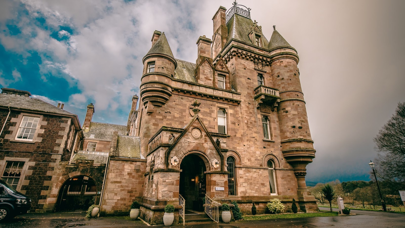 Cornhill Castle