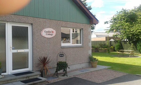 Corunna Bed & Breakfast and Garden Cottage