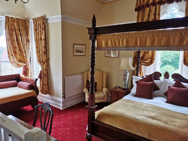 Cotford Hotel