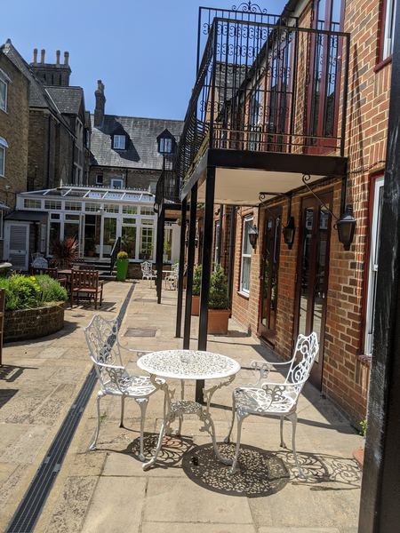 Cotswold Lodge Classic Hotel