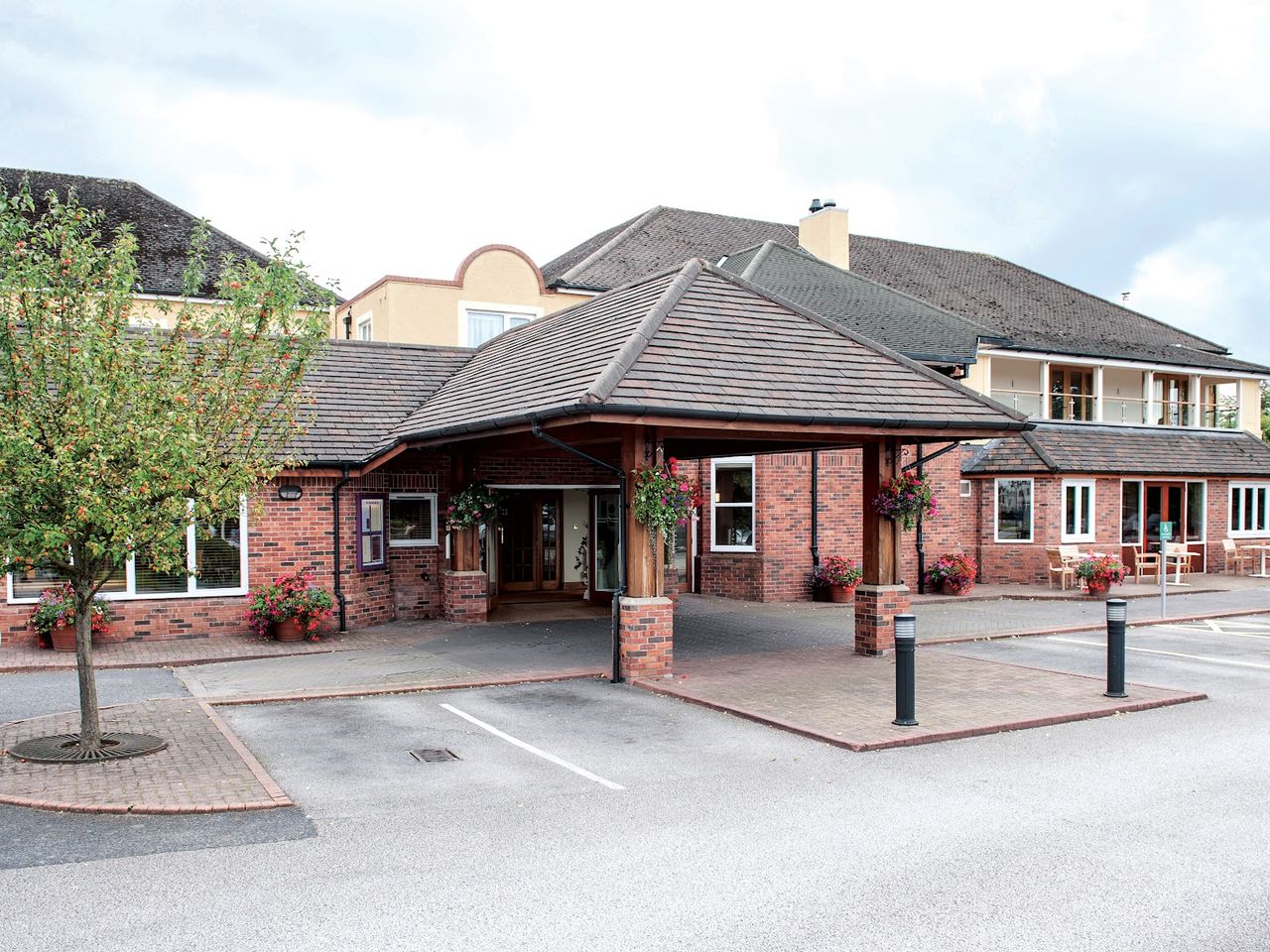 Cottons Hotel & Spa