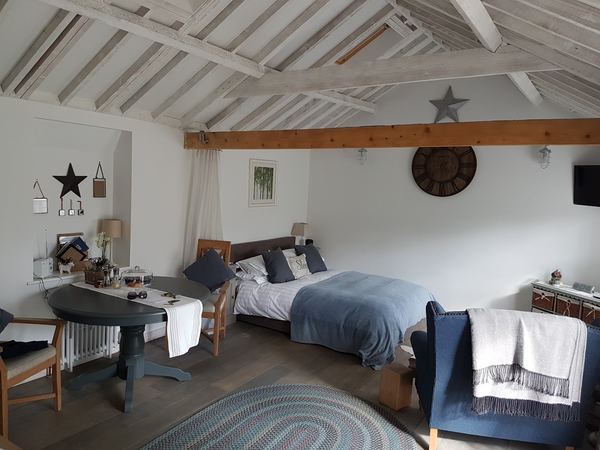 Crafts Hill Barn