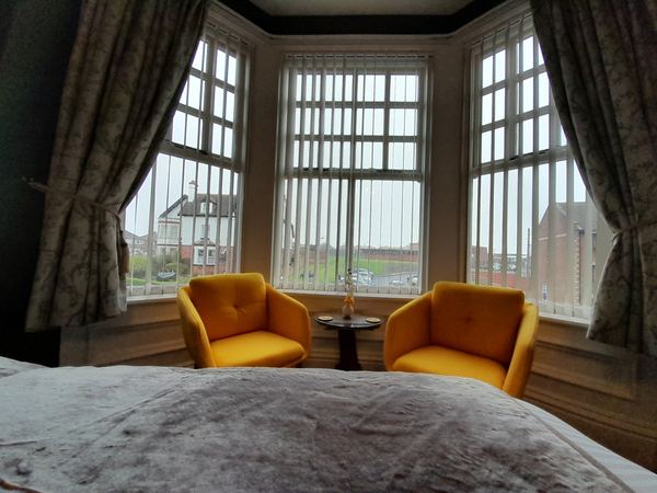 Crescent Lodge Guest House