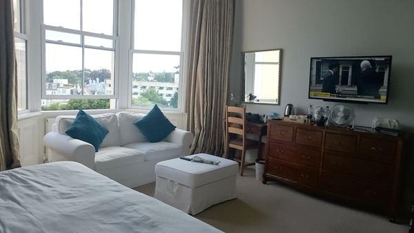 Crofton House Hotel