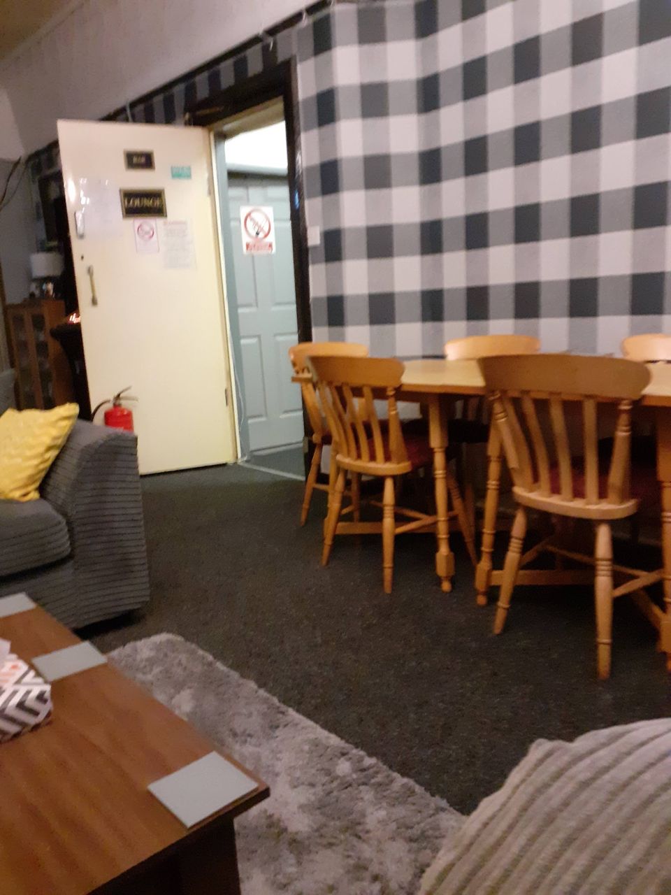Crompton Hotel