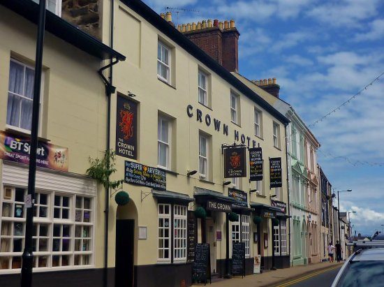 Crown Hotel