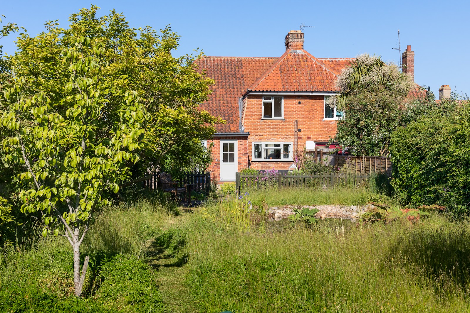 Curlew Apartment