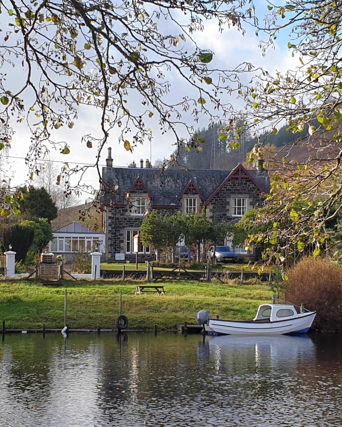 Dall Lodge Country House