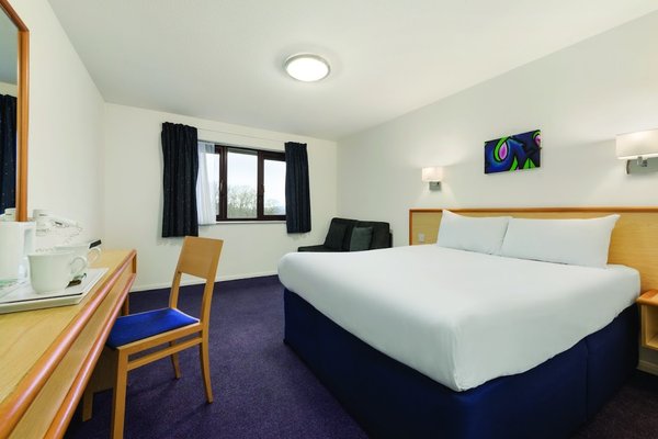 Days Inn Bridgend Cardiff