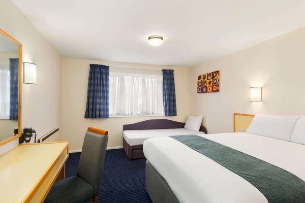 Days Inn Sutton Scotney South