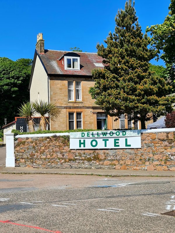Dellwood Hotel